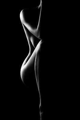 silhouette of nude woman in bw johan swanepoel | Madame Toska | Maîtresse dominatrice Paris